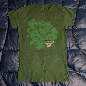 Women’s Pittsburgh Penguins T-Shirt